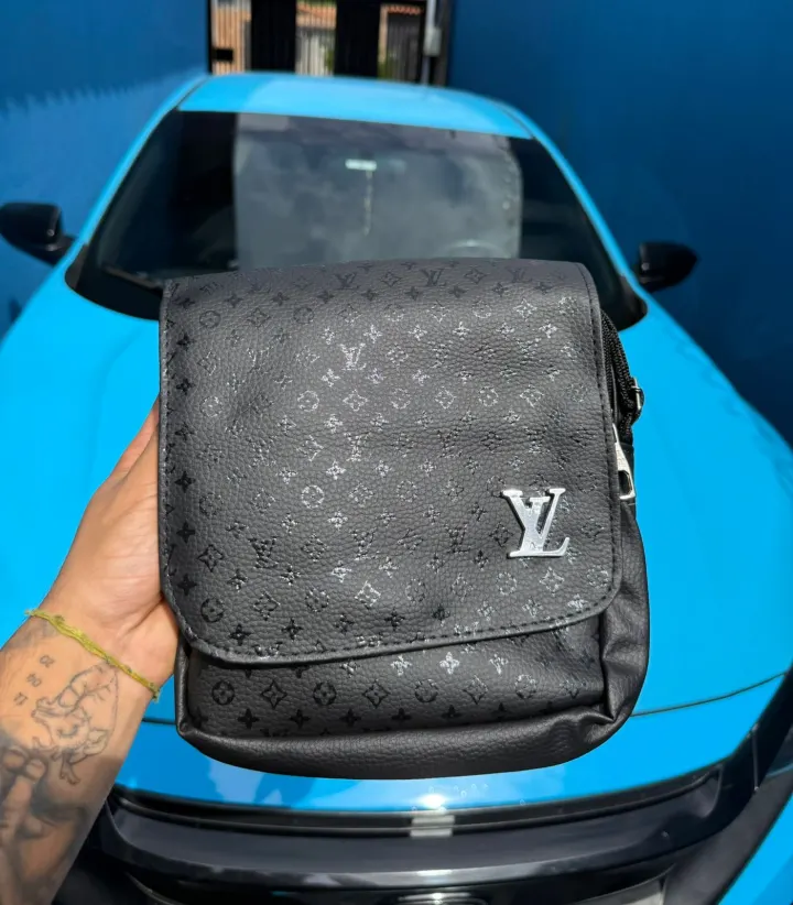 Pochete LV